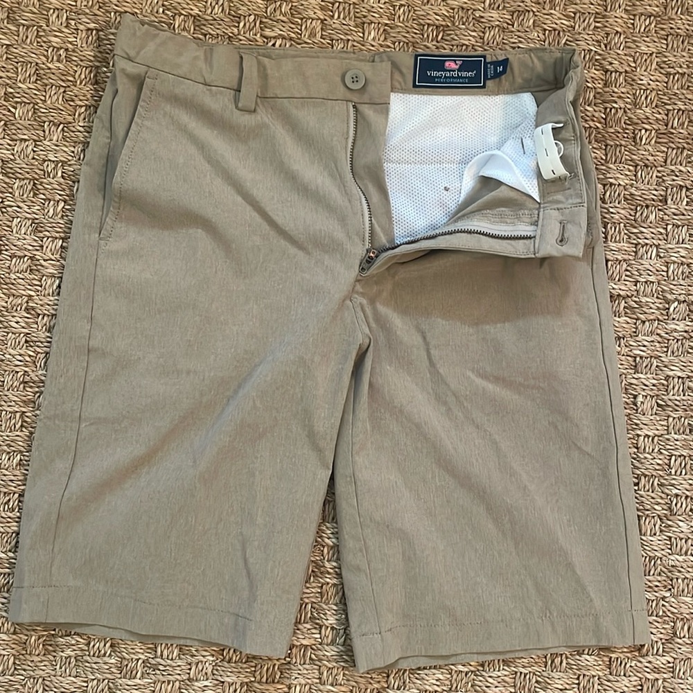 Boys khaki Vineyard Vine Performance shorts in size 14.